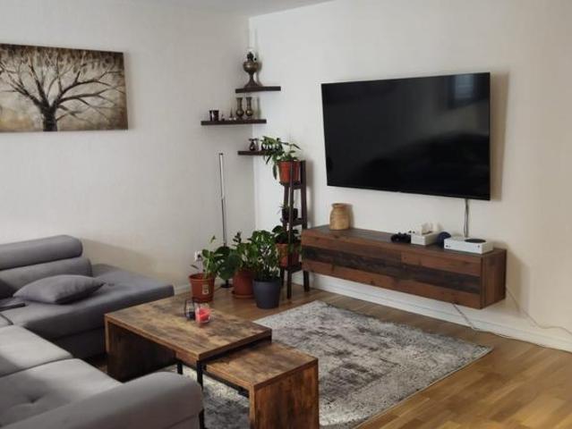 2 Zi Wohnung mit Balkon und Stellplatz in Stuttgart Nord