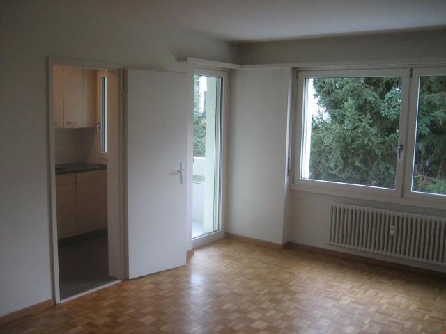 2 Zimmer, 43 m², 1. Stock