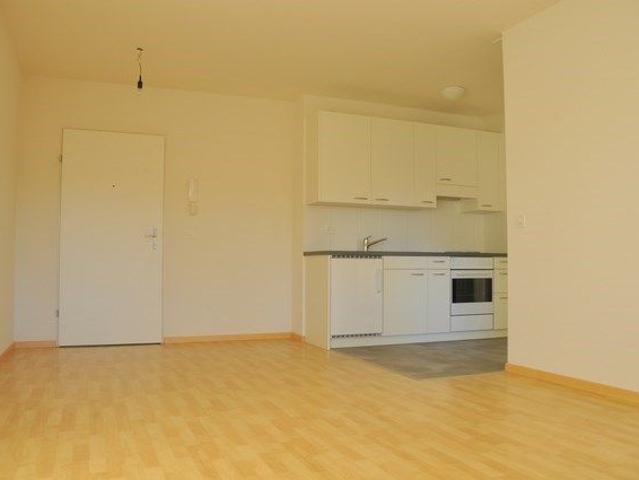 2 Zimmer, 42 m², 1. Stock