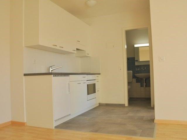 2 Zimmer, 42 m², 1. Stock