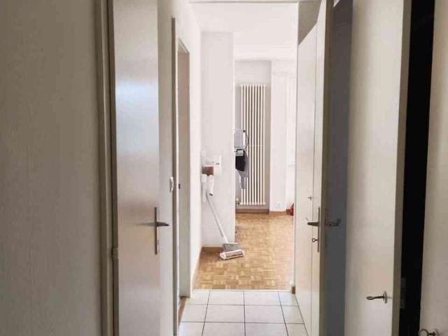 2 Zimmer, 42 m², 1. Stock