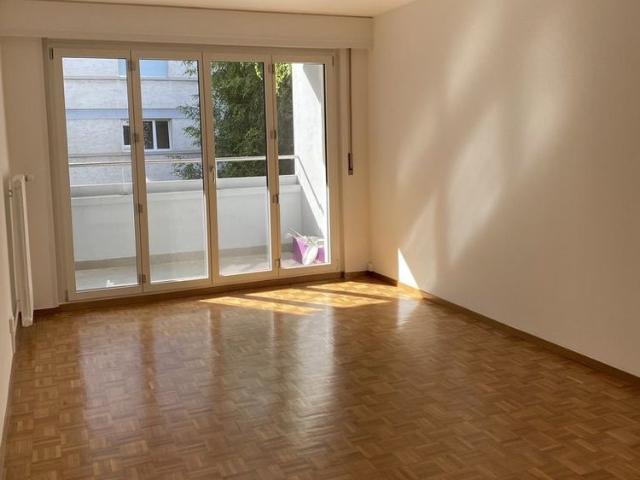 2 Zimmer, 42 m², 2. Stock