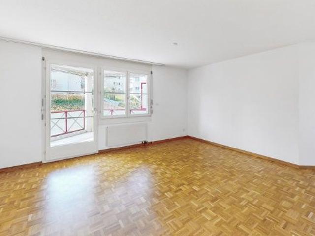 2 Zimmer, 47 m², 1. Stock