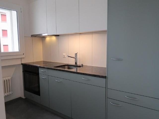 2 Zimmer, 47 m², 2. Stock
