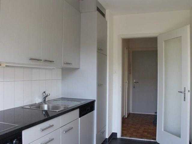 2 Zimmer, 47 m², 2. Stock