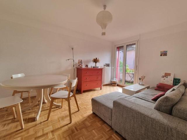 2 Zimmer, 47 m², 2. Stock