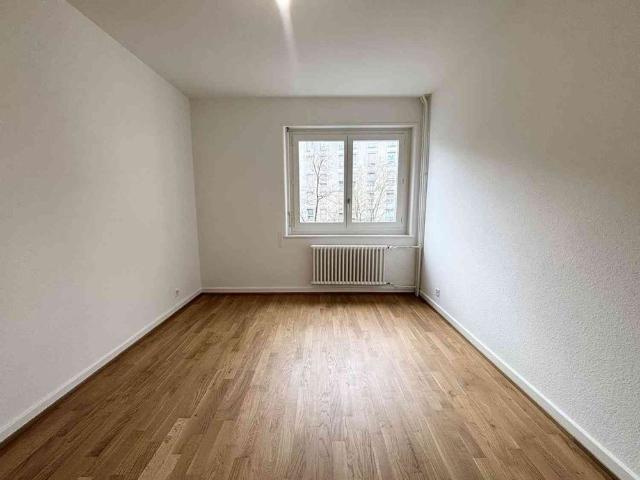2 Zimmer, 47 m², 2. Stock