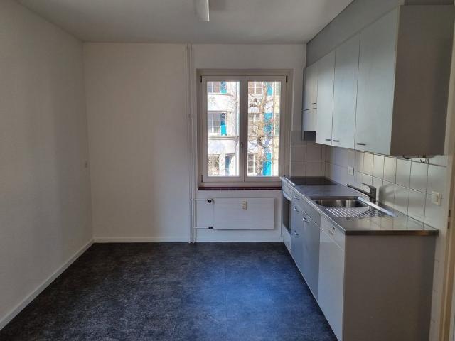 2 Zimmer, 45 m², 1. Stock