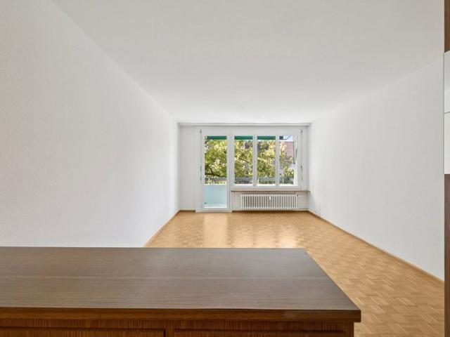 2 Zimmer, 45 m², 1. Stock