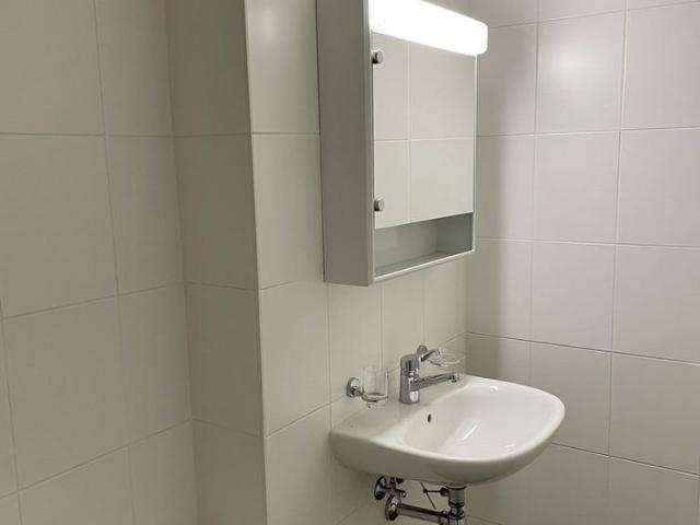 2 Zimmer, 45 m², 1. Stock