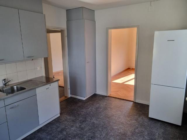 2 Zimmer, 45 m², 1. Stock