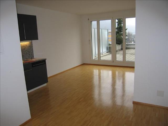 2 Zimmer, 45 m², 1. Stock