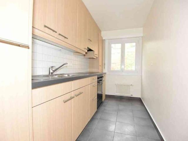 2 Zimmer, 45 m², 1. Stock