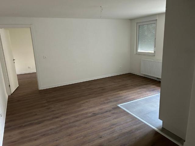 2 Zimmer, 45 m², 1. Stock