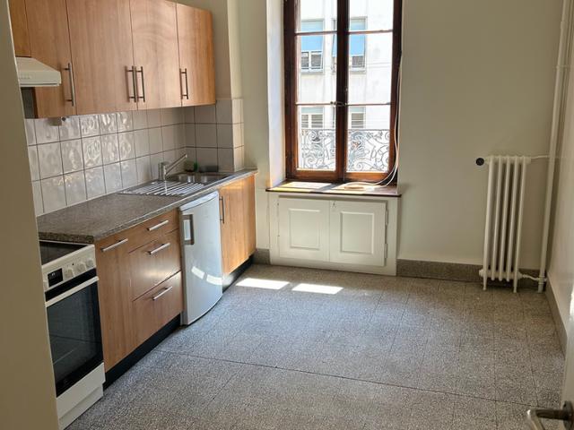 2 Zimmer, 45 m², 2. Stock