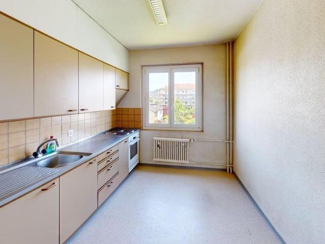 2 Zimmer, 45 m², 2. Stock