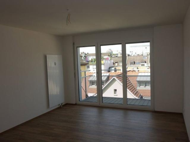 2 Zimmer, 45 m², 2. Stock
