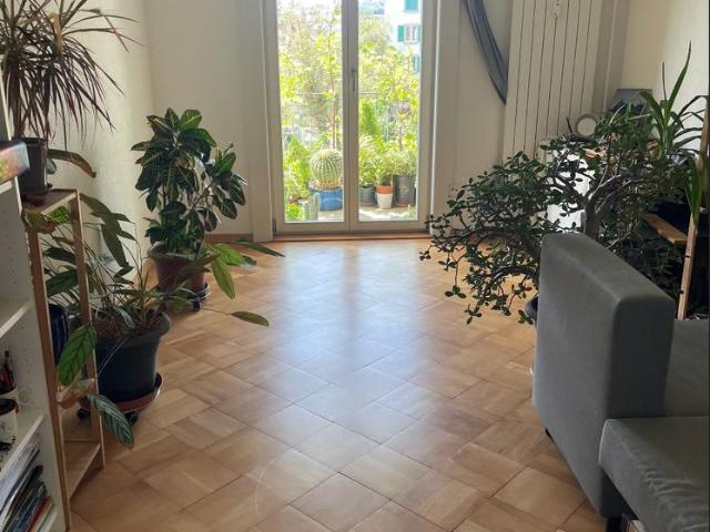 2 Zimmer, 45 m², 2. Stock