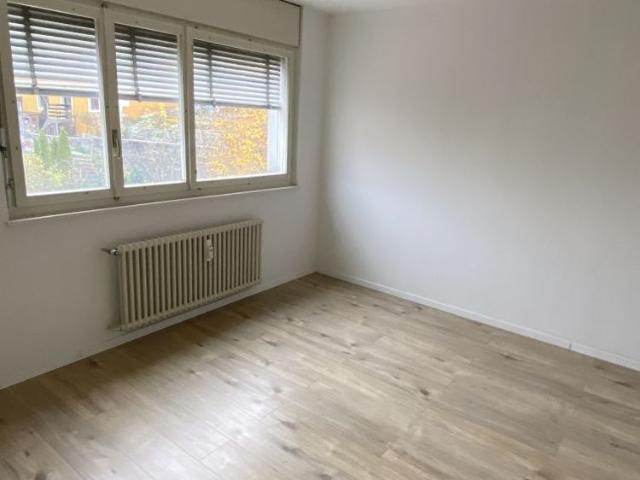 2 Zimmer, 45 m², 2. Stock