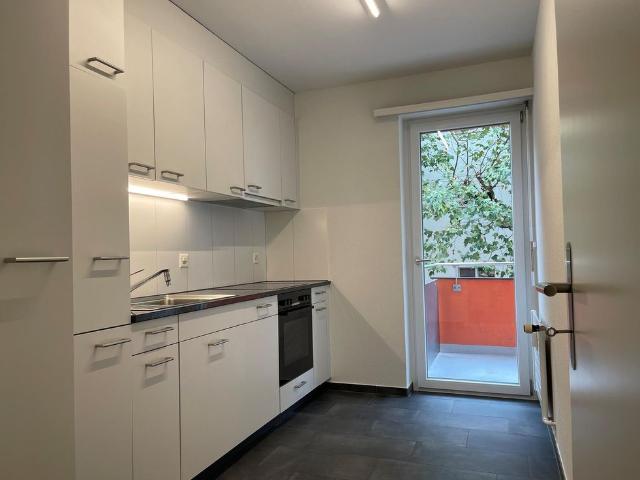 2 Zimmer, 45 m², 2. Stock