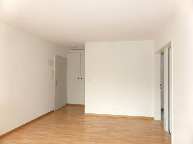 2 Zimmer, 45 m², 2. Stock