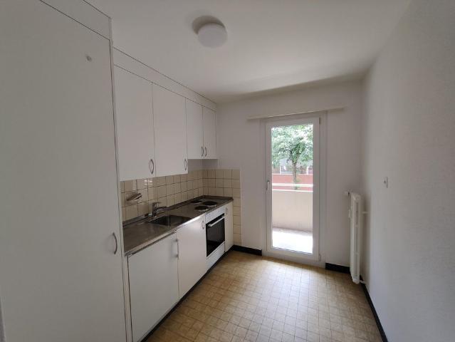 2 Zimmer, 46 m², 1. Stock