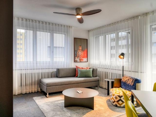 2 Zimmer, 46 m², 1. Stock