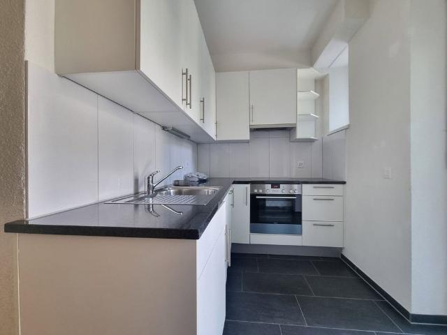 2 Zimmer, 46 m², 1. Stock