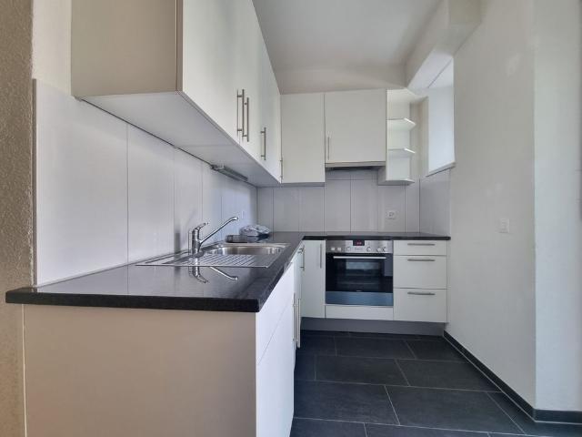 2 Zimmer, 46 m², 1. Stock