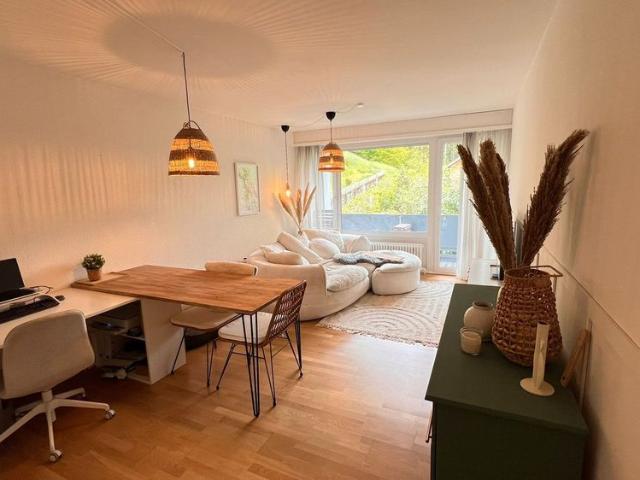 2 Zimmer, 46 m², 1. Stock