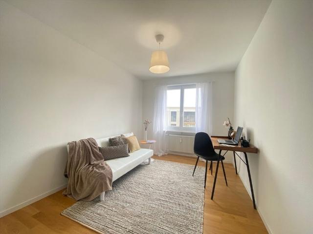 2 Zimmer, 46 m², 2. Stock
