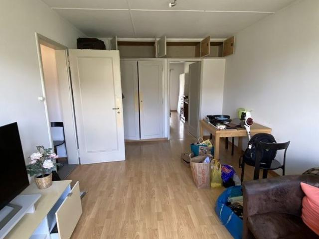 2 Zimmer, 46 m², 2. Stock