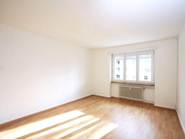 2 Zimmer, 46 m², 2. Stock