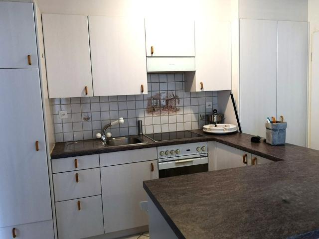 2 Zimmer, 48 m², 1. Stock