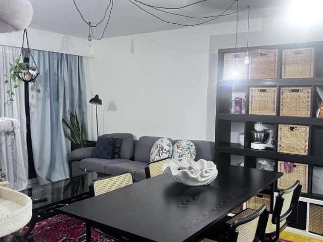 2 Zimmer, 48 m², 1. Stock