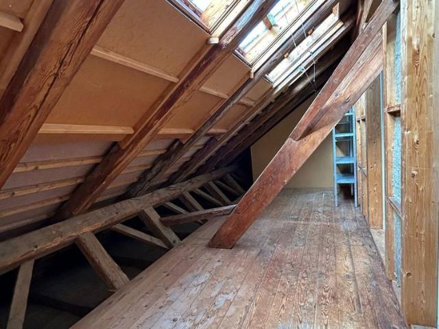 2 Zimmer, 48 m², 2. Stock