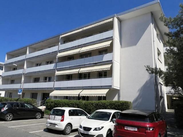 2 Zimmer, 48 m², 2. Stock