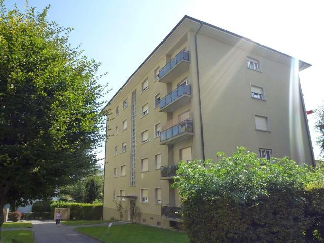 2 Zimmer, 48 m², 2. Stock