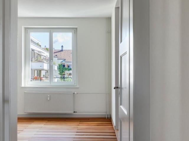 2 Zimmer, 49 m², 1. Stock