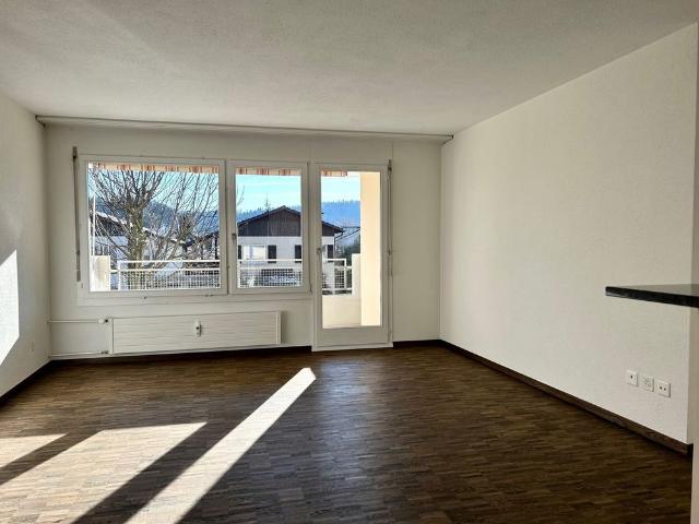 2 Zimmer, 49 m², 1. Stock