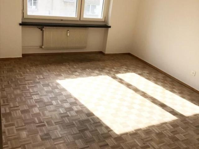 2 Zimmer, 49 m², 2. Stock