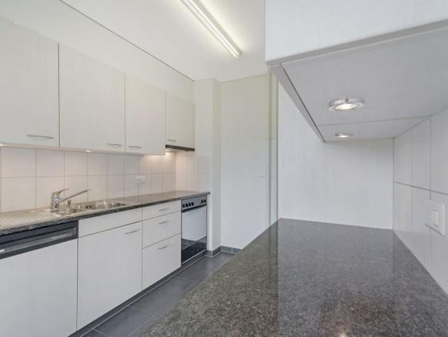 2 Zimmer, 49 m², 2. Stock