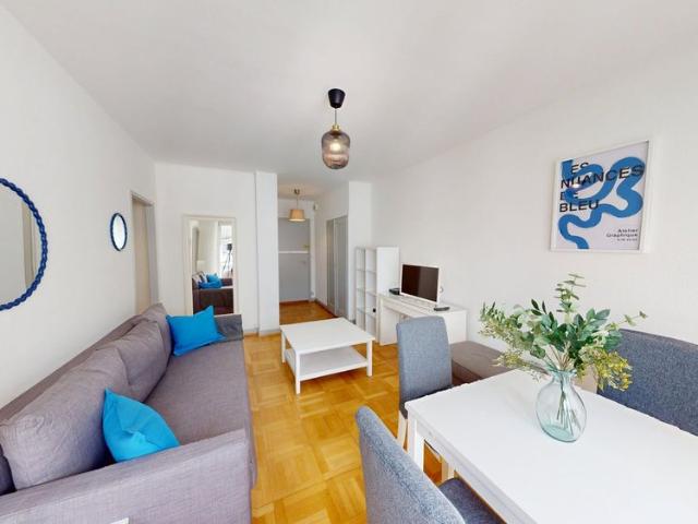 2 Zimmer, 49 m², 2. Stock