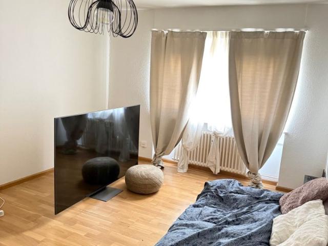 2 Zimmer, 49 m², 2. Stock