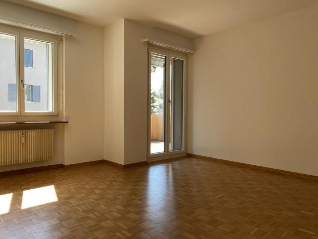 2 Zimmer, 53 m², 2. Stock