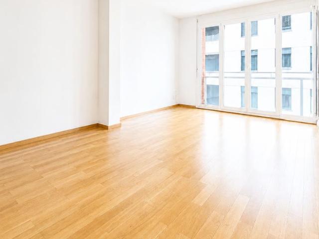 2 Zimmer, 53 m², 2. Stock