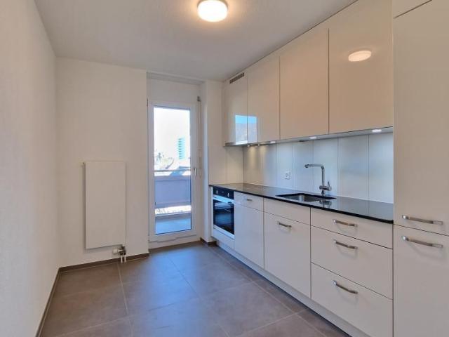 2 Zimmer, 53 m², 4. Stock