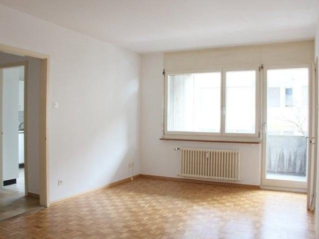 2 Zimmer, 50 m², 1. Stock