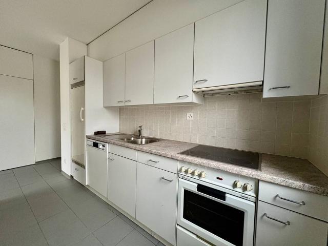 2 Zimmer, 50 m², 1. Stock