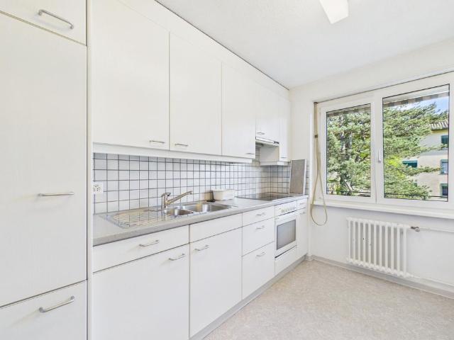 2 Zimmer, 50 m², 1. Stock